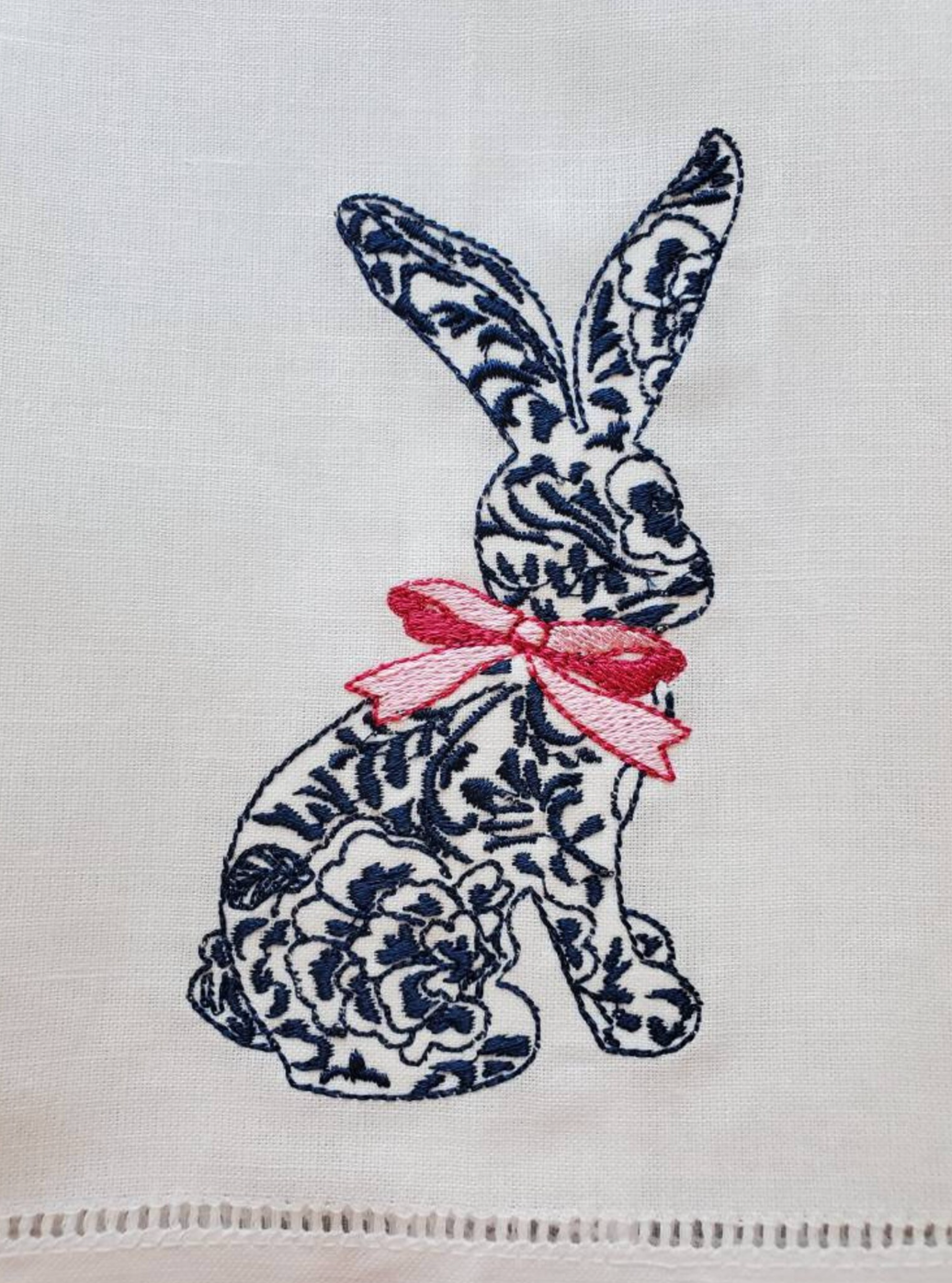 Chinoiserie Rabbit Guest Towel