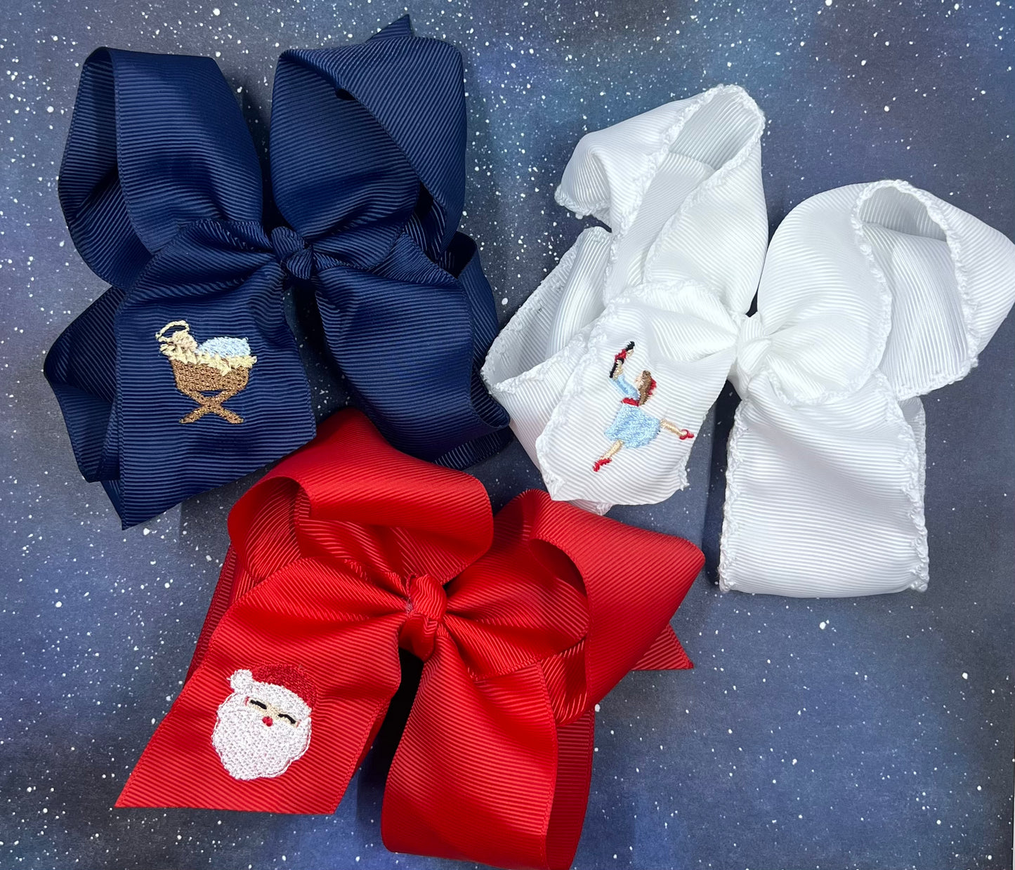 Manger Hair Bow