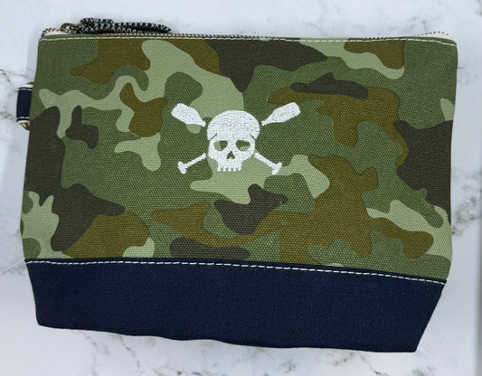 Skull & Oars Camo Zip Tote